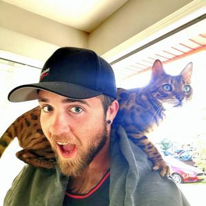 Meet your Posher, Chase